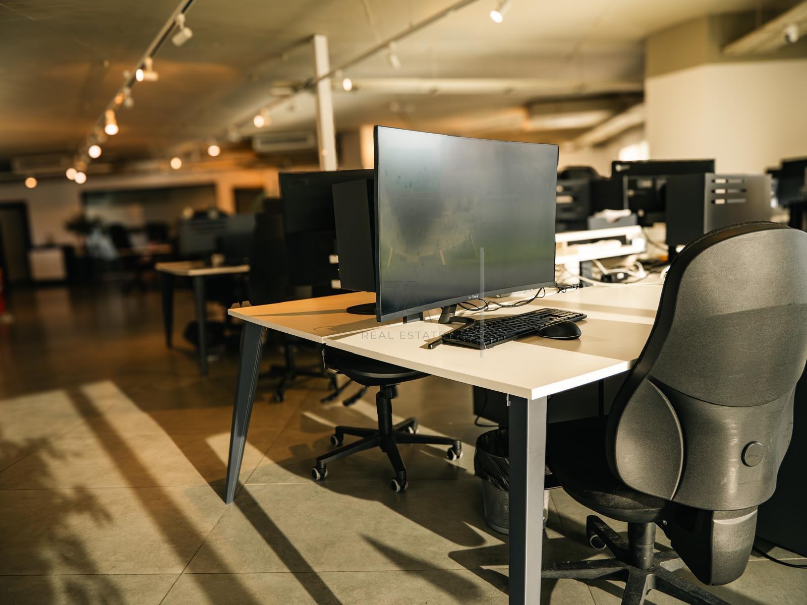 Private office rooms